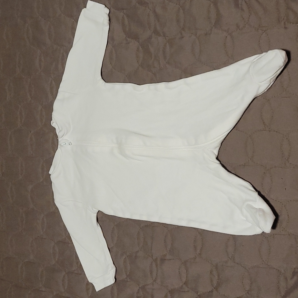 ✨️3/$10✨️ George newborn plan white sleeper. - Picture 1 of 2